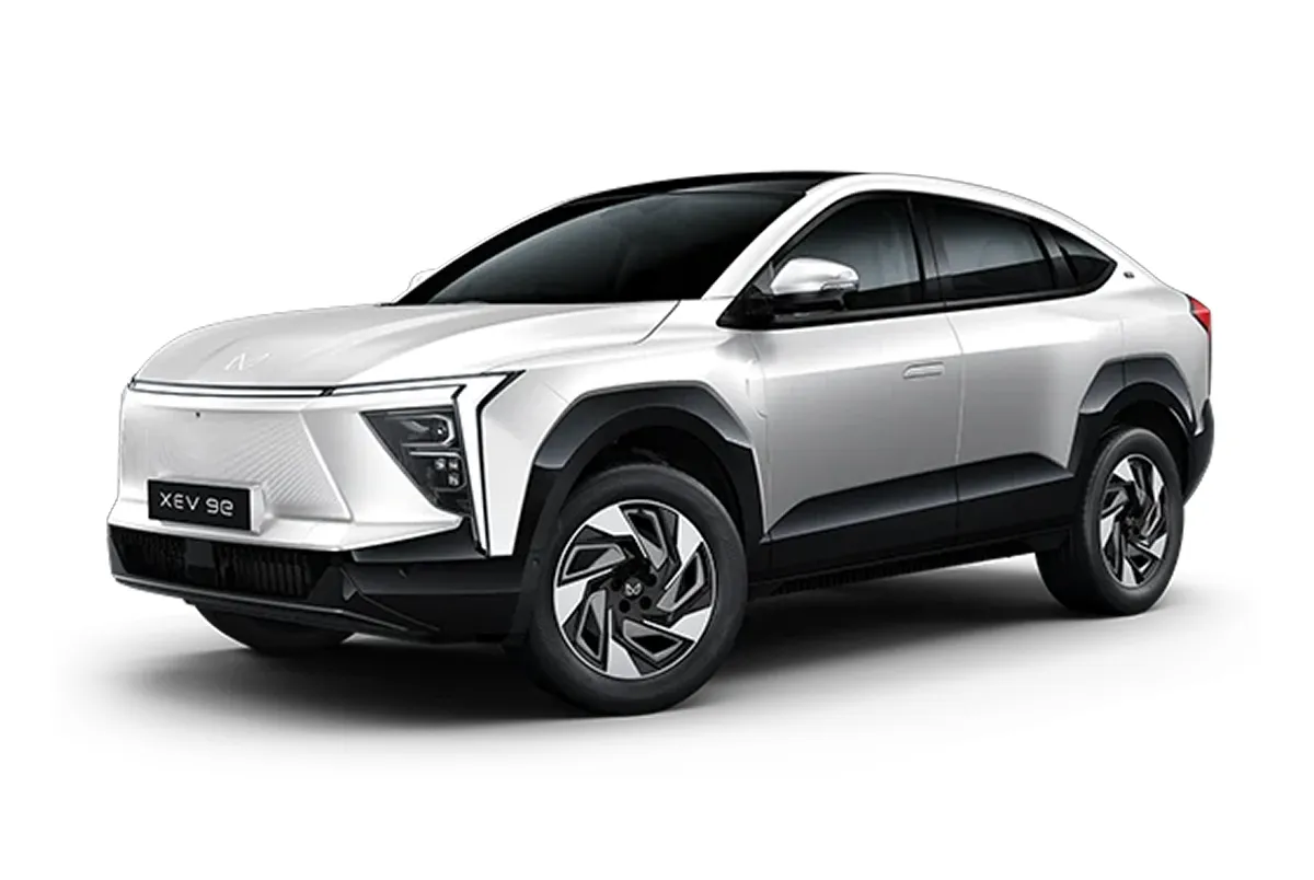 Mahindra XEV 9e Cineluxe Satin White